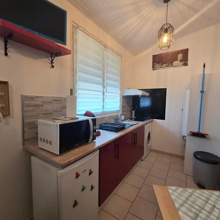 Indépendant Meublé Apartamento Saint-Savin (Gironde)